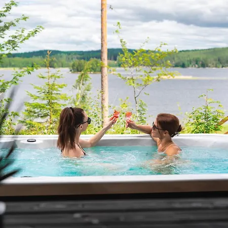 Lakeside Himos - 350m2 By The Up To 27 Guest * Jämsä