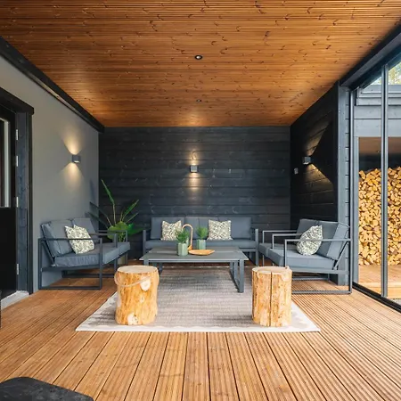 Lakeside Himos - 350m2 By The Up To 27 Guest Apartment